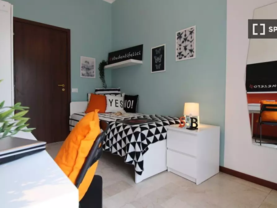 Immagine 2 di Camera condivisa in affitto  in Bligny a Brescia