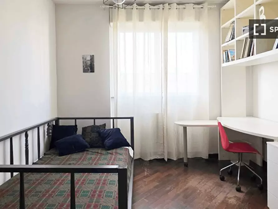 Immagine 3 di Camera condivisa in affitto  in Via Carlo Perini a Milano