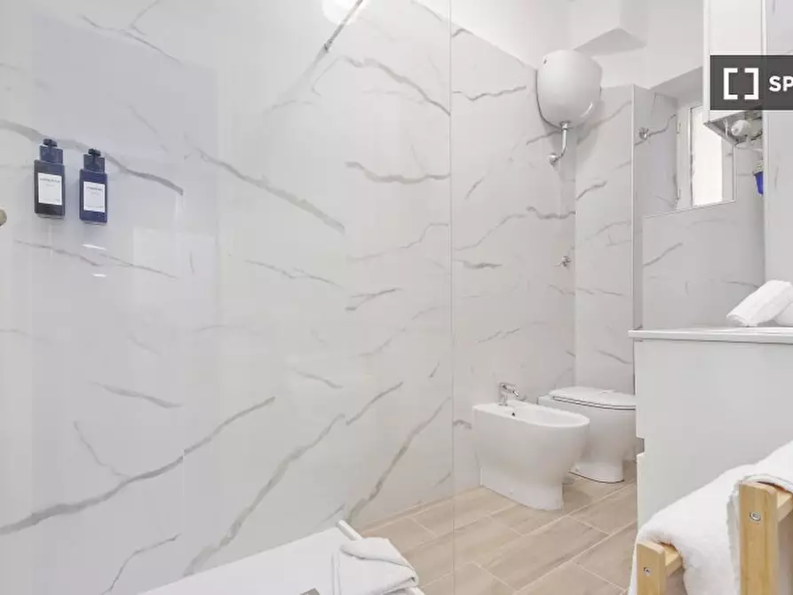 Immagine 15 di Appartamento in affitto  in Via Lorenzo il Magnifico a Roma