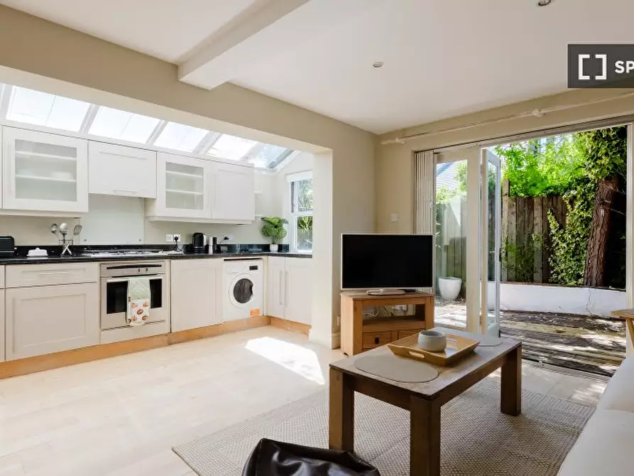 Immagine 19 di Appartamento in affitto  in Tonsley Hill a Wandsworth