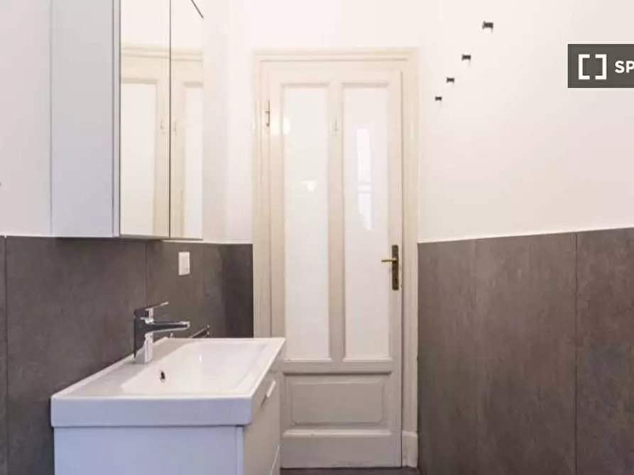 Immagine 10 di Camera condivisa in affitto  in Corso Buenos Aires a Milano