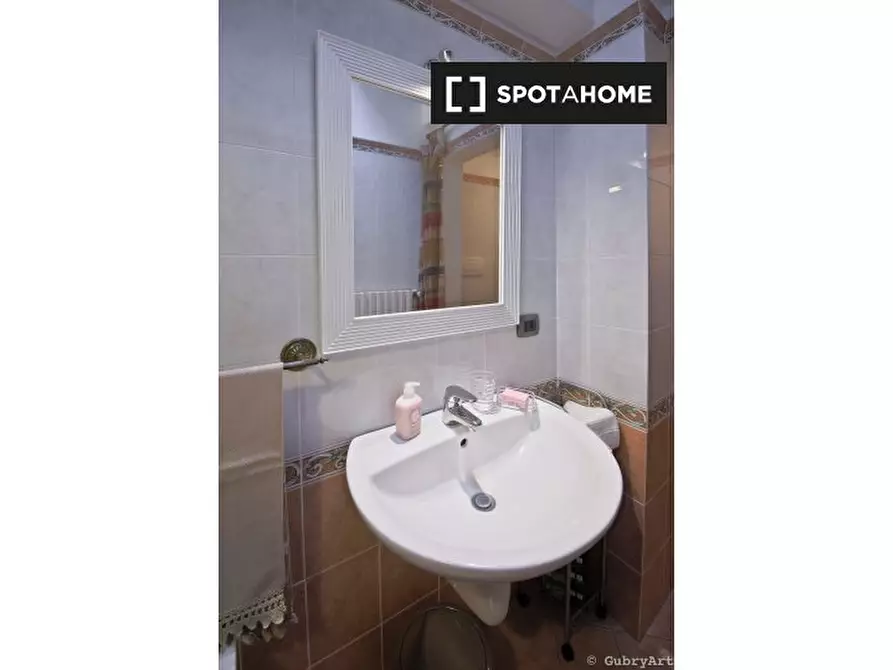 Immagine 14 di Appartamento in affitto  in Via Romana, 50125 Firenze FI, Italy a Firenze