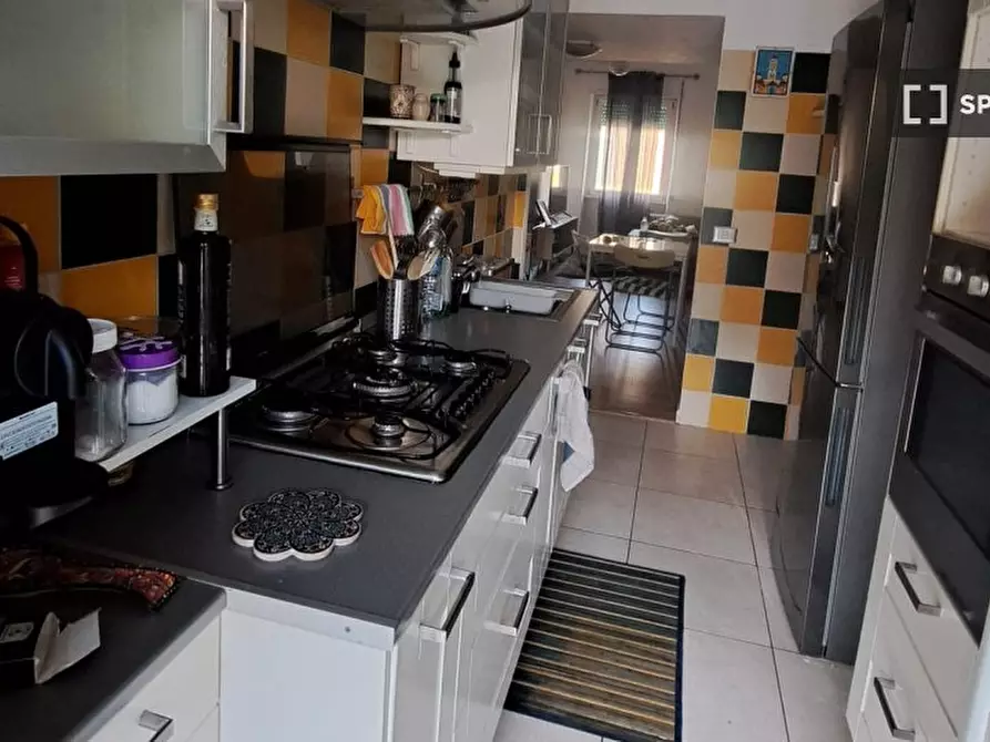 Immagine 5 di Appartamento in affitto  in Via Carlo della Rocca a Roma