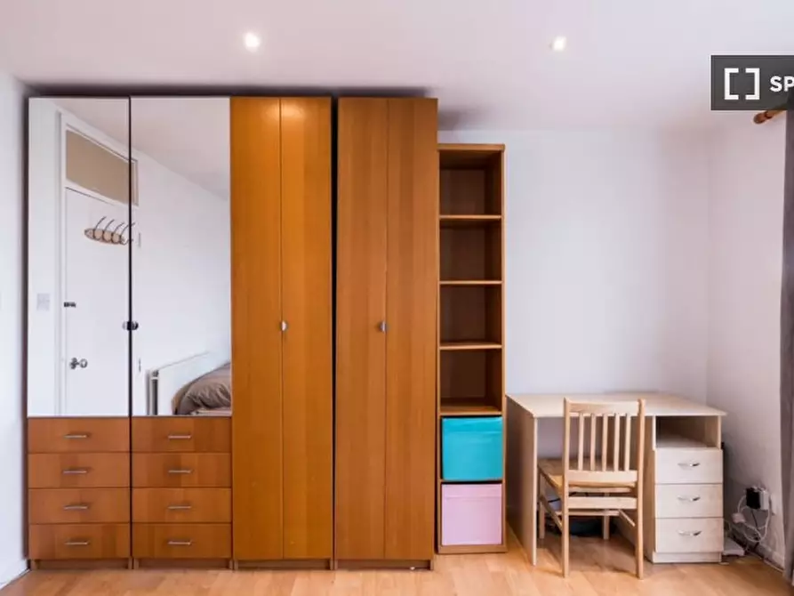 Immagine 11 di Camera condivisa in affitto  in Queensdale Crescent a Kensington