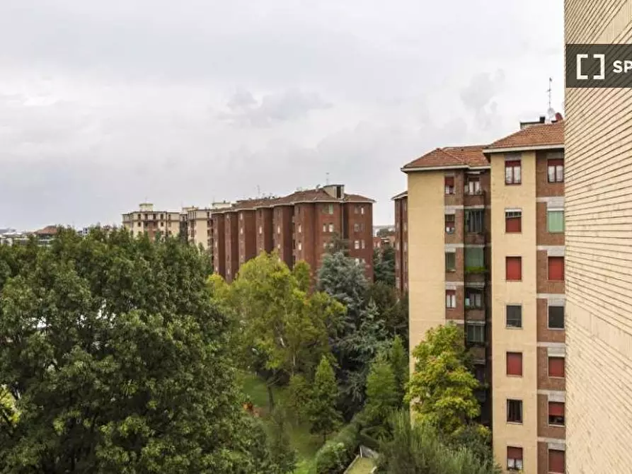 Immagine 3 di Camera condivisa in affitto  in Via Salvatore Barzilai a Milano