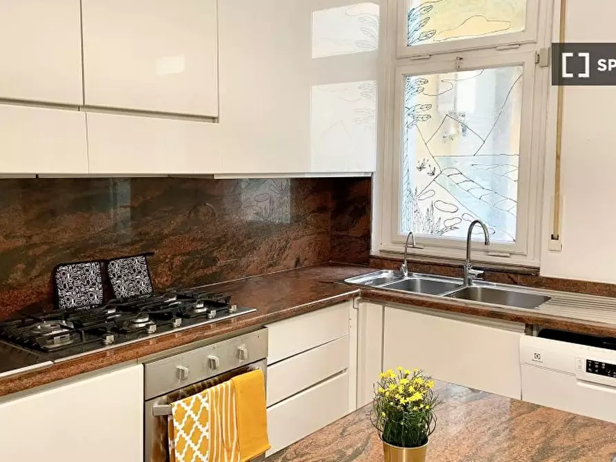 Immagine 6 di Camera condivisa in affitto  in Gustavo Modena a Firenze