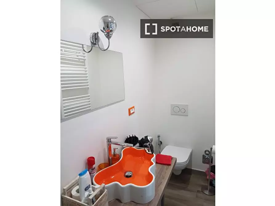 Immagine 8 di Ufficio in affitto  in VIA BONZANIGO a Torino