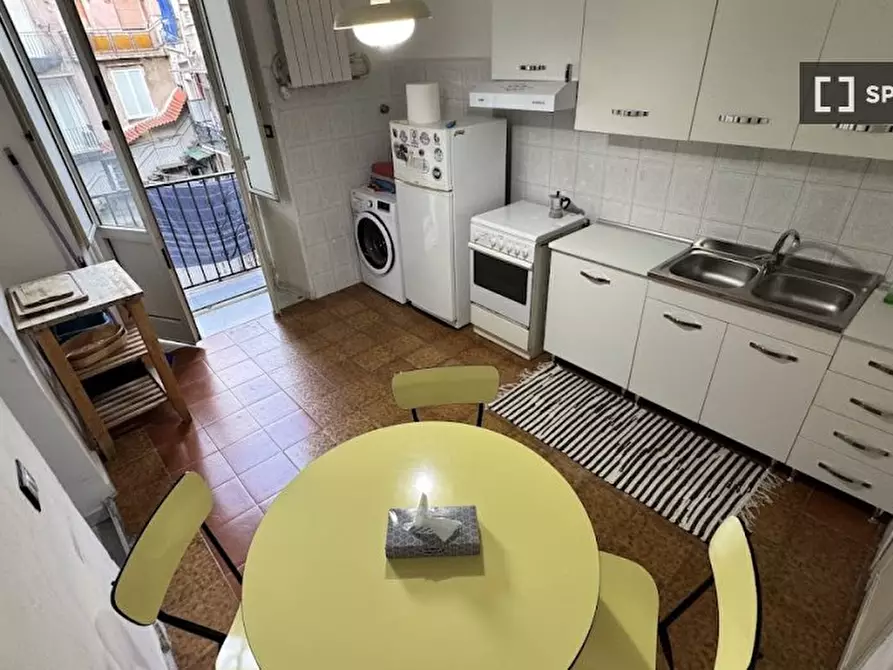 Immagine 9 di Appartamento in affitto  in Vico SS. Filippo e Giacomo a Napoli