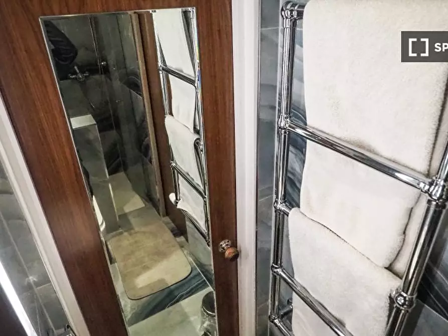 Immagine 12 di Appartamento in affitto  in Regency St a 