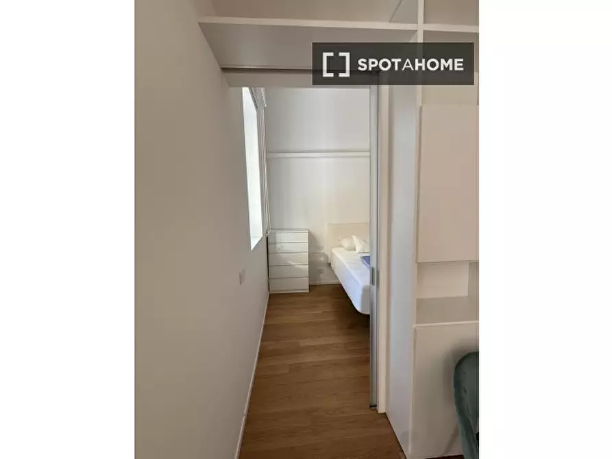 Immagine 5 di Appartamento in affitto  in Via della Lungara a Roma