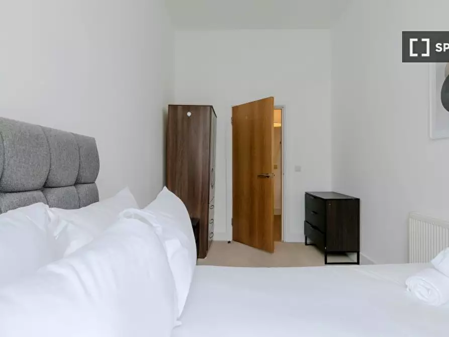 Immagine 14 di Appartamento in affitto  in Apartment a Kensington