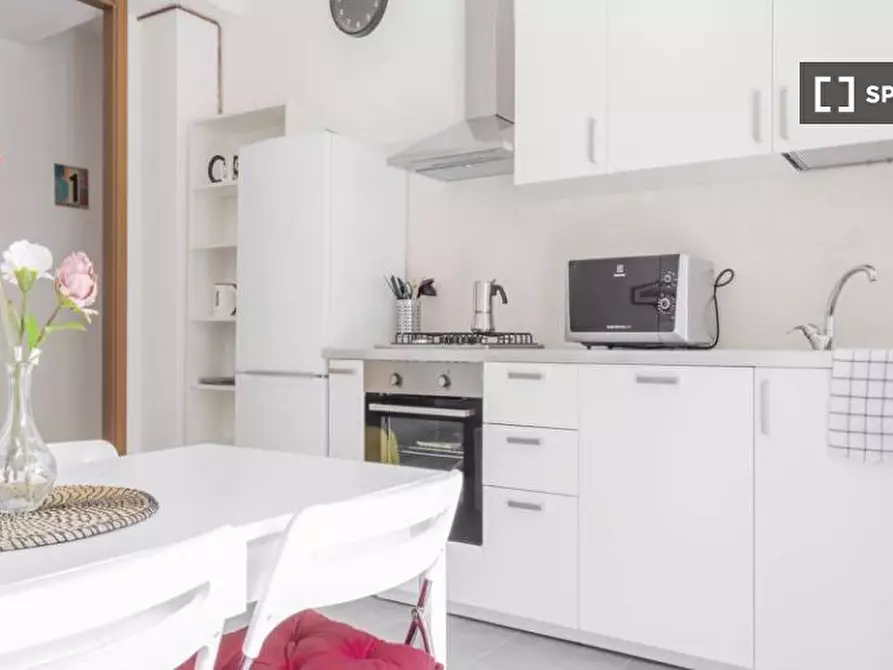 Immagine 13 di Camera condivisa in affitto  in VIA PISANELLO a Milano