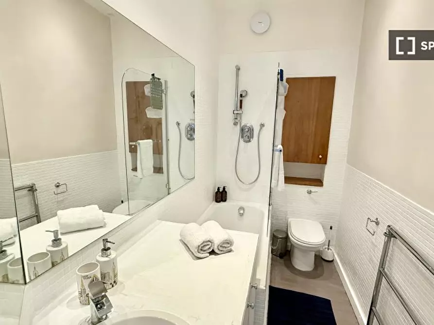 Immagine 11 di Appartamento in affitto  in Sinclair Rd a Hammersmith