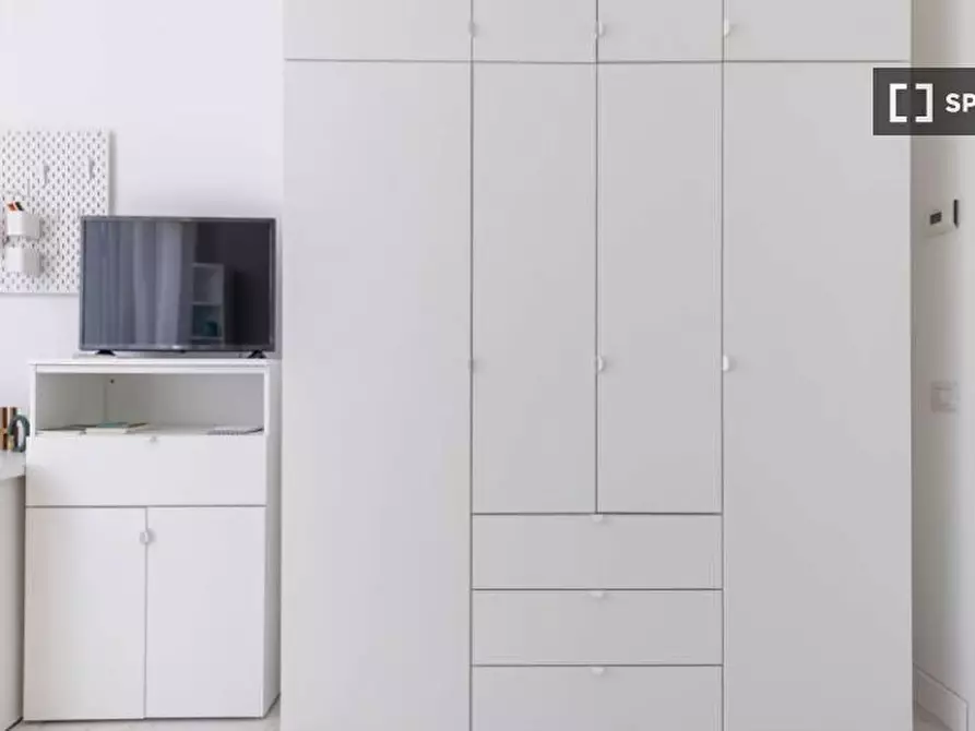 Immagine 11 di Camera condivisa in affitto  in Viale Bligny a Milano