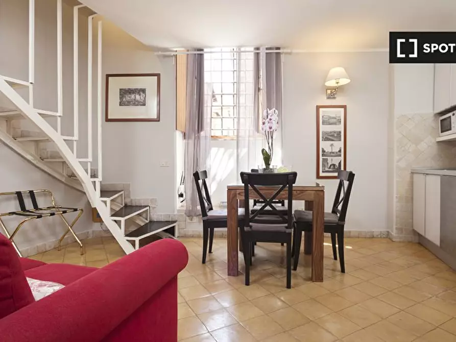 Immagine 2 di Ufficio in affitto  in Via Giulia a Roma