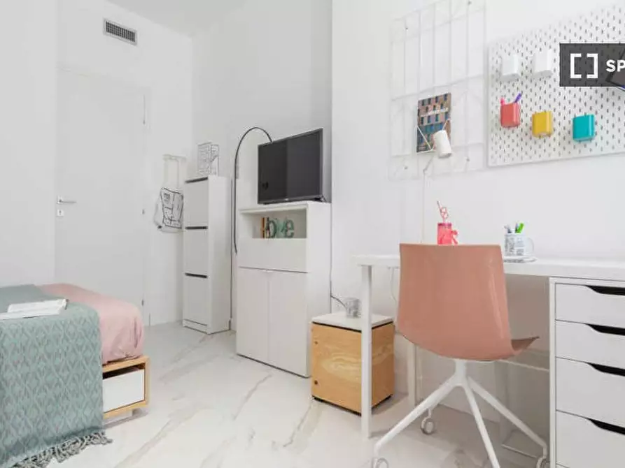 Immagine 4 di Camera condivisa in affitto  in Viale Bligny a Milano