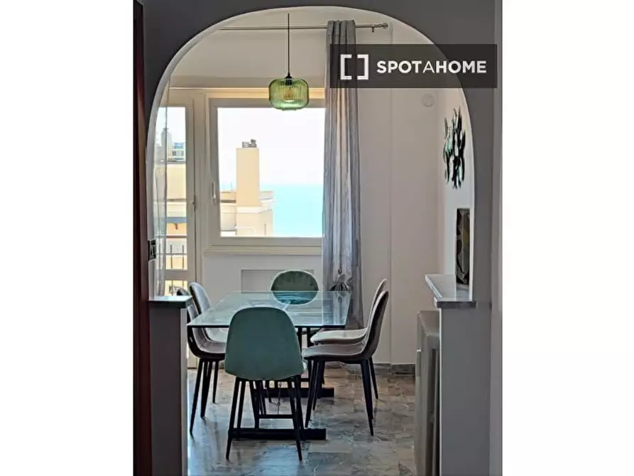 Immagine 5 di Appartamento in affitto  in Via Rutilio Namaziano a Roma