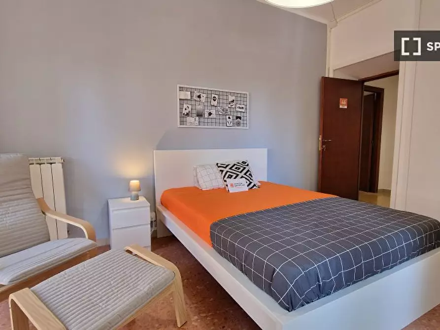 Immagine 5 di Camera condivisa in affitto  in Lungotevere di Pietra Papa a Roma