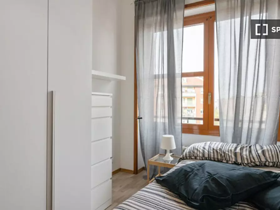 Immagine 4 di Camera condivisa in affitto  in Piazza Bolivar a Milano