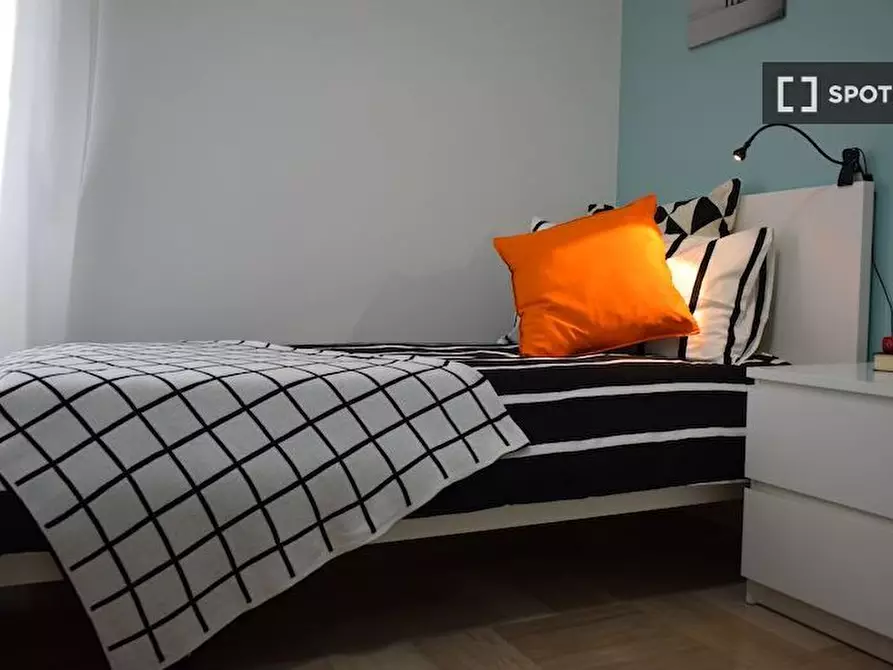 Immagine 17 di Camera condivisa in affitto  in Zadei a Brescia