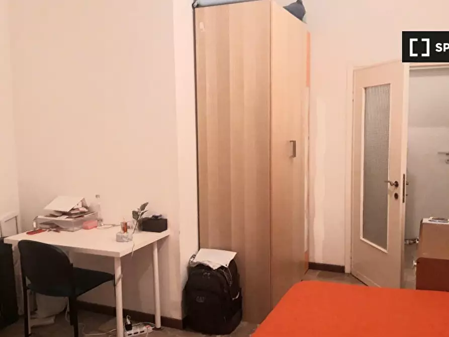Immagine 2 di Camera condivisa in affitto  in Via Perugino a Milano