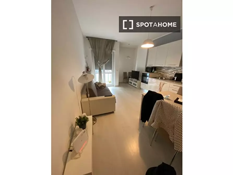 Immagine 9 di Camera condivisa in affitto  in Corso Alessandro Tassoni a Torino