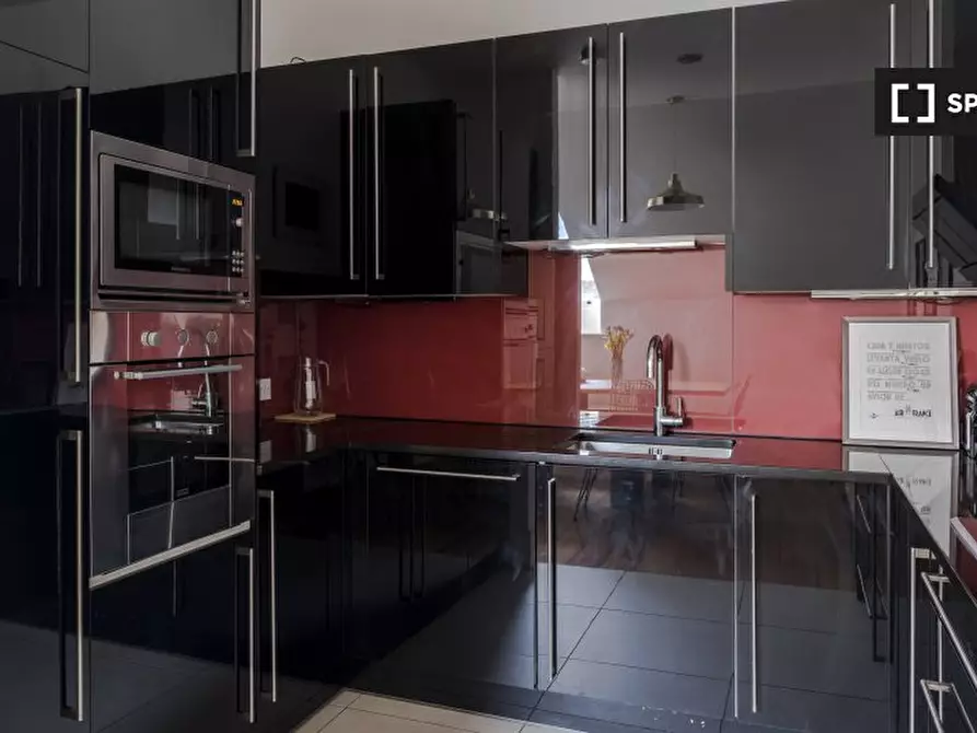 Immagine 5 di Appartamento in affitto  in flat a Kensington