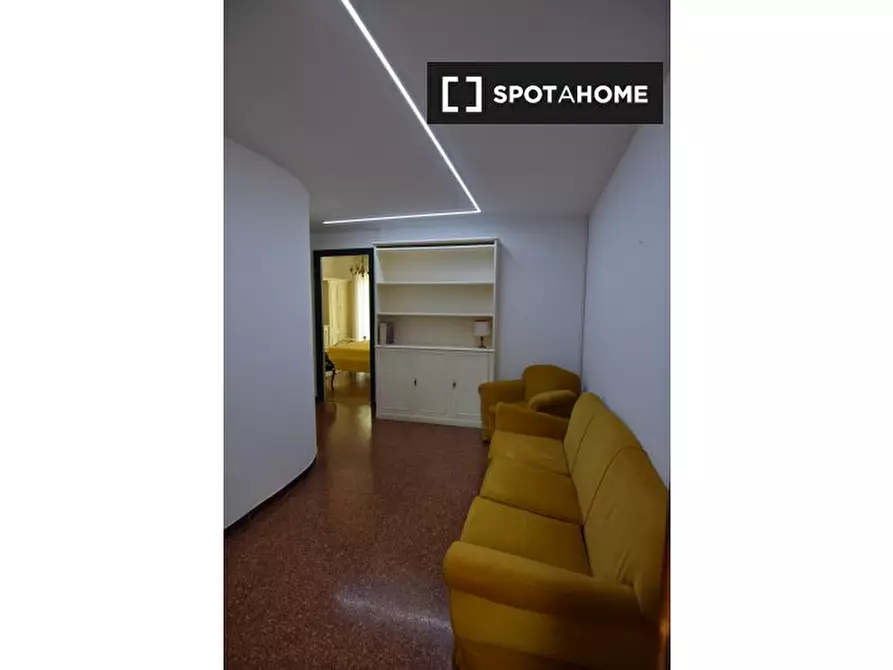 Immagine 9 di Camera condivisa in affitto  in Corso Aldo Gastaldi a Genova