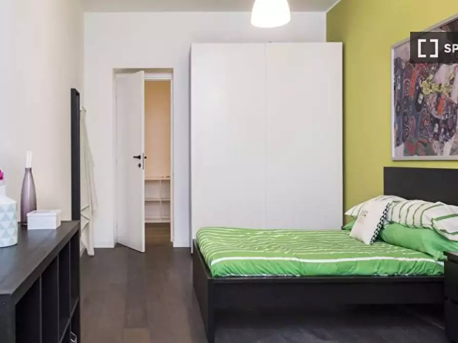 Immagine 5 di Camera condivisa in affitto  in Via Antonio Canova a Milano