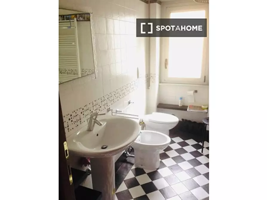 Immagine 5 di Appartamento in affitto  in Via Giovanni Brancaleone a Roma