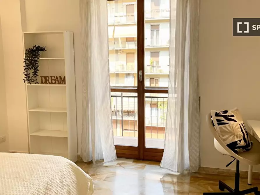 Immagine 1 di Camera condivisa in affitto  in VIA CADUTI DI CEFALONIA a Firenze