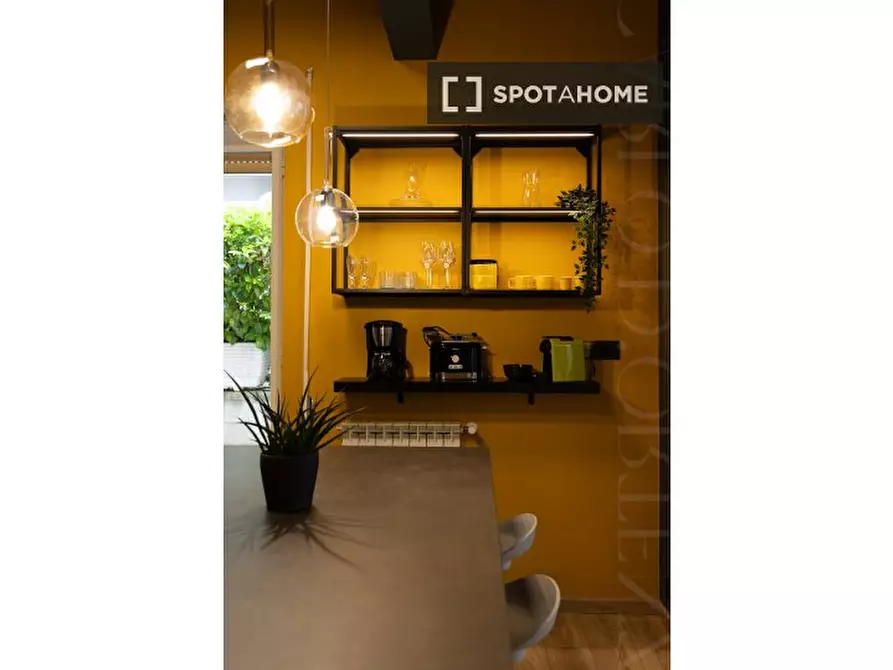 Immagine 15 di Appartamento in affitto  in Via del Casaletto a Roma