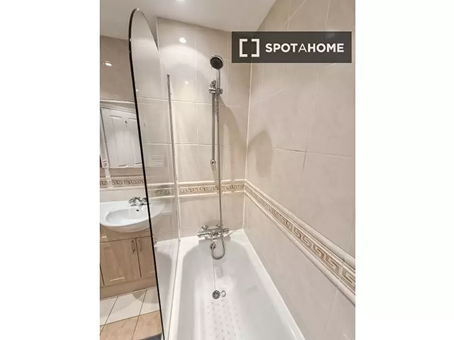 Immagine 12 di Appartamento in affitto  in Drake Court a Camberwell