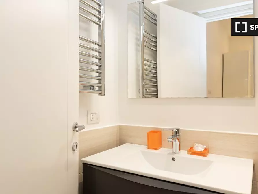 Immagine 16 di Appartamento in affitto  in Via Paola a Roma