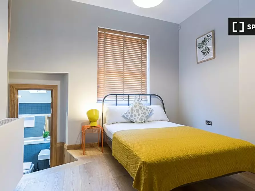 Immagine 6 di Appartamento in affitto  in Red Lion St a Camden Town