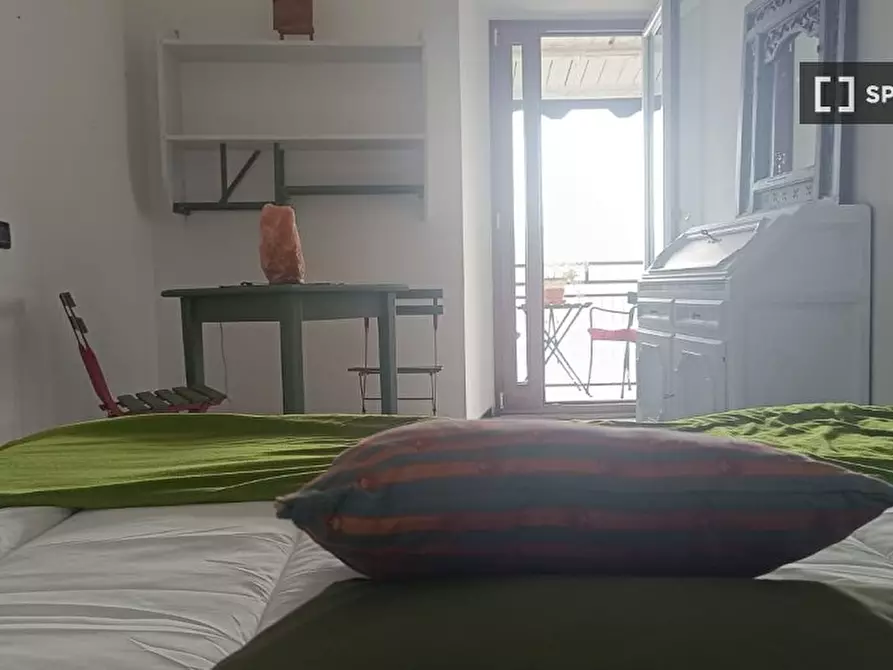 Immagine 1 di Camera condivisa in affitto  in Via Antonio Gramsci a Castel Gandolfo