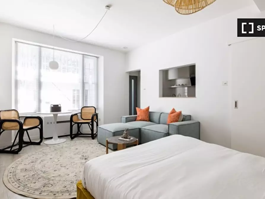 Immagine 4 di Ufficio in affitto  in flat a a Kensington