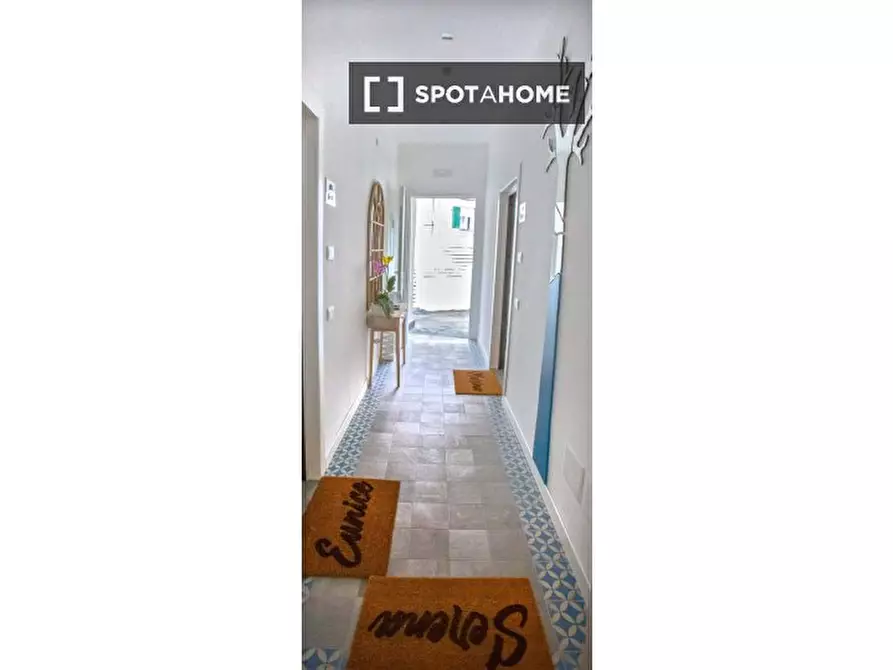 Immagine 16 di Appartamento in affitto  in Via San Cosmo Fuori Porta Nolana a Napoli