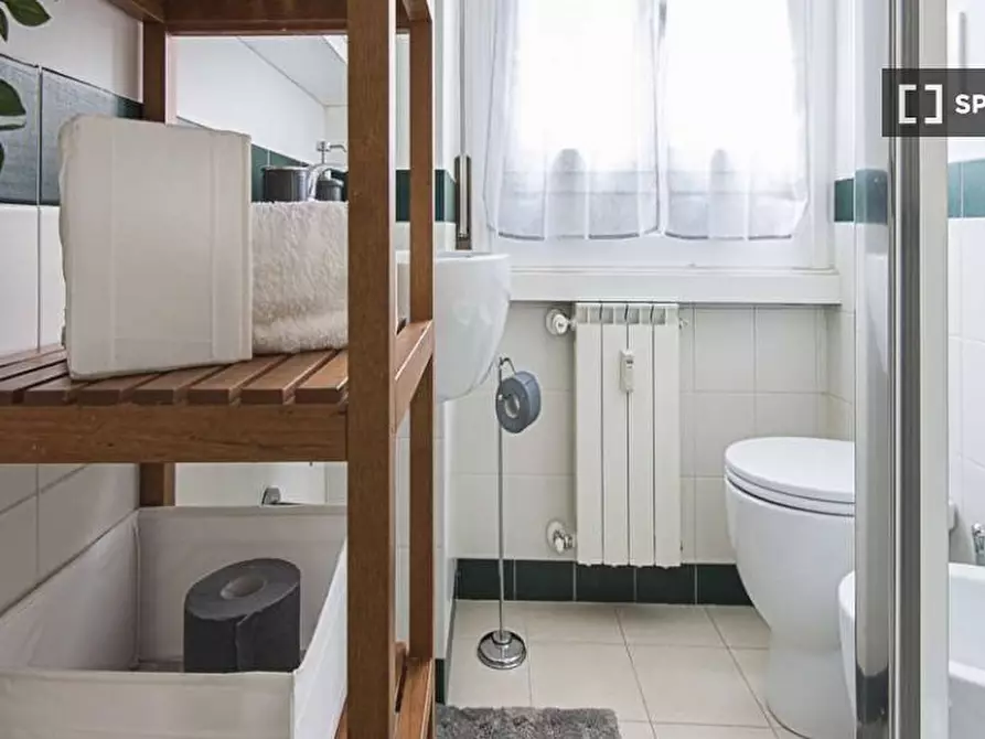 Immagine 16 di Camera condivisa in affitto  in Viale Emilio Caldara a Milano