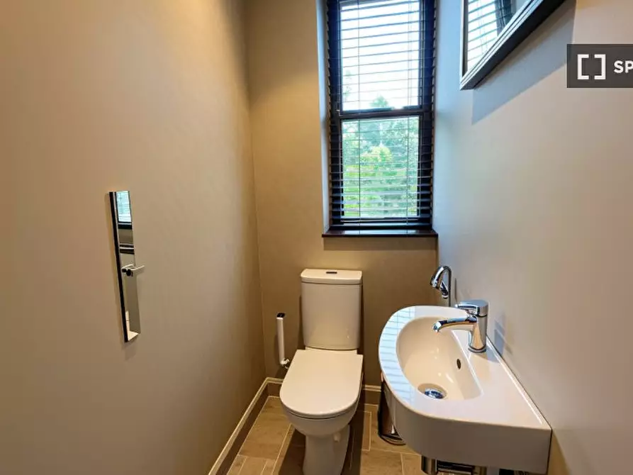 Immagine 8 di Appartamento in affitto  in Tollgate Rd a Camberwell