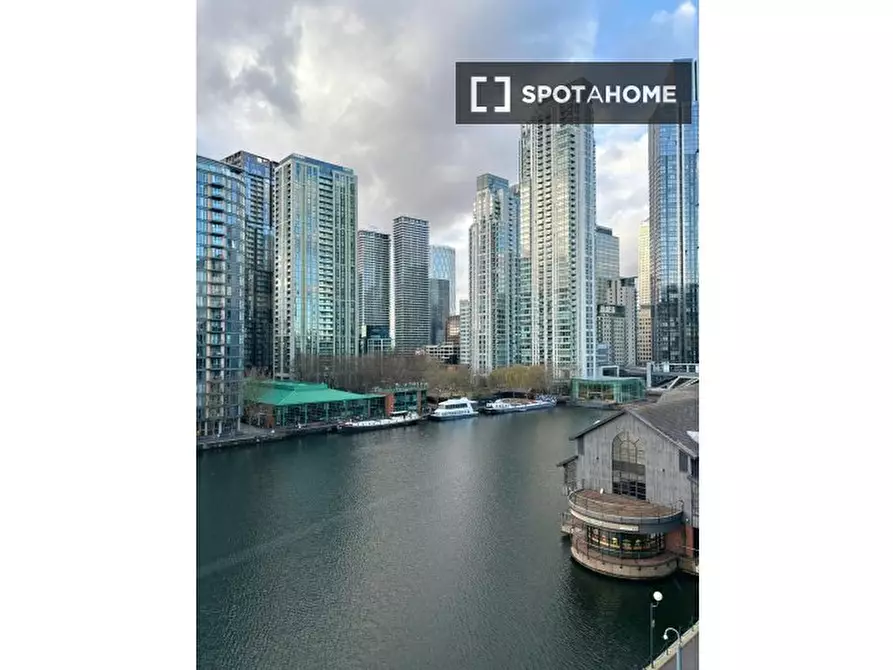 Immagine 11 di Appartamento in affitto  in Crossharbour Plaza a Poplar