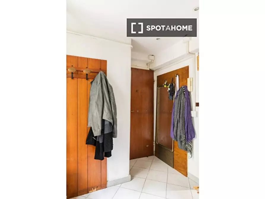 Immagine 14 di Camera condivisa in affitto  in Vico delle Scuole Pie a Genova