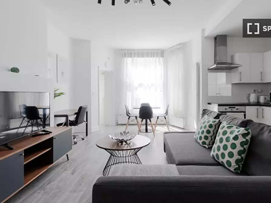 Immagine 13 di Appartamento in affitto  in Lower Ground a Kensington