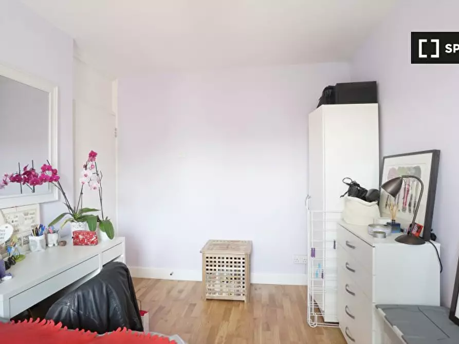 Immagine 13 di Camera condivisa in affitto  in Fellows Ct a Poplar