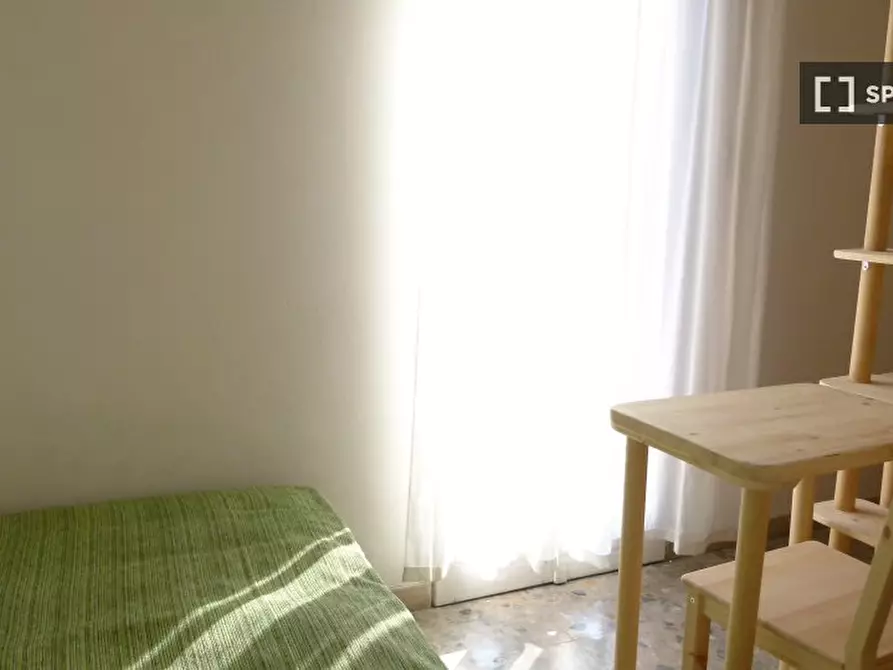 Immagine 5 di Camera condivisa in affitto  in Via Palestro a Bologna