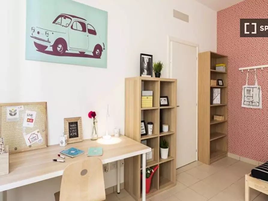 Immagine 4 di Camera condivisa in affitto  in Via Gardone a Milano