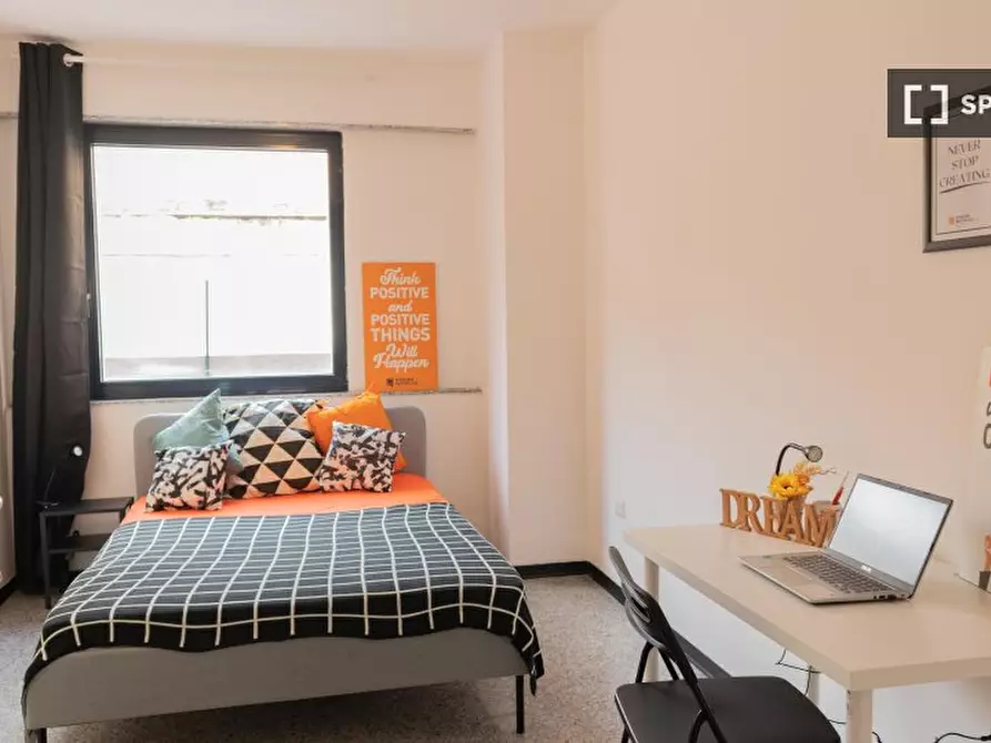 Immagine 1 di Camera condivisa in affitto  in Via Dante a Cagliari