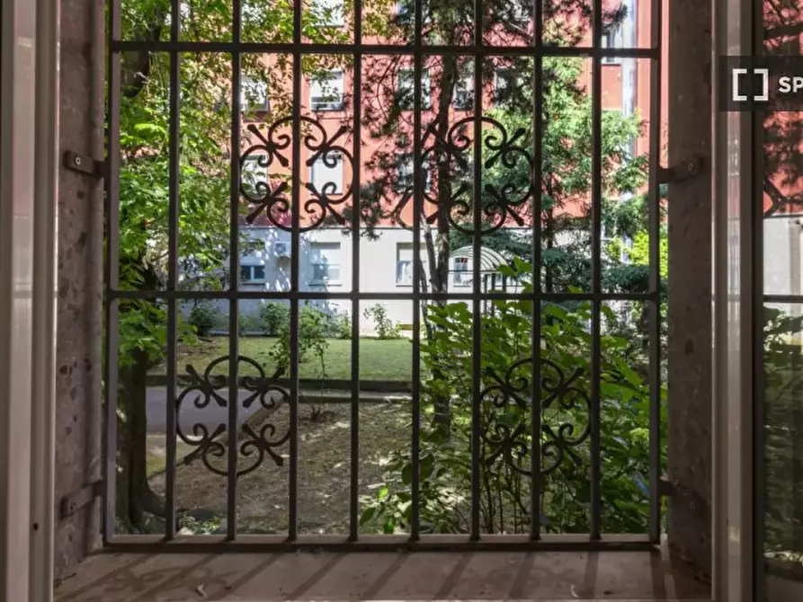 Immagine 17 di Appartamento in affitto  in Via Tavazzano a Milano