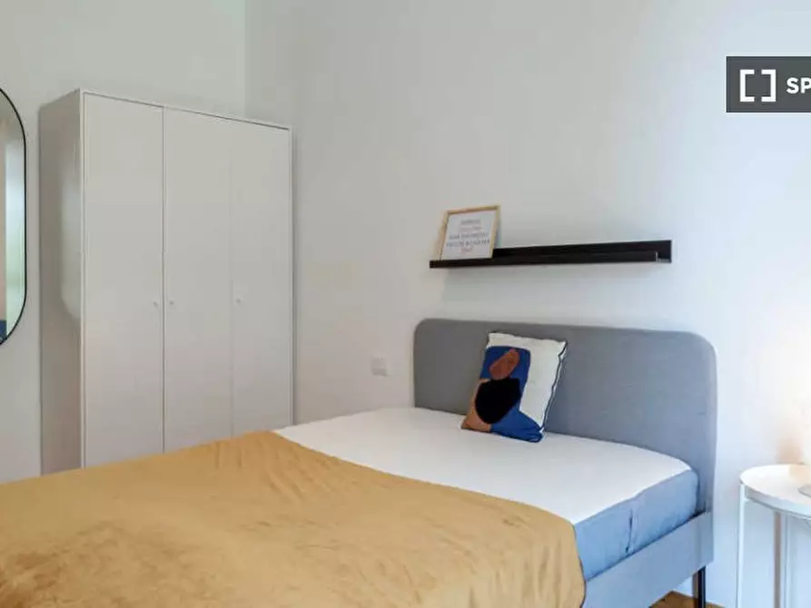 Immagine 1 di Camera condivisa in affitto  in Via Privata Belgirate a Milano
