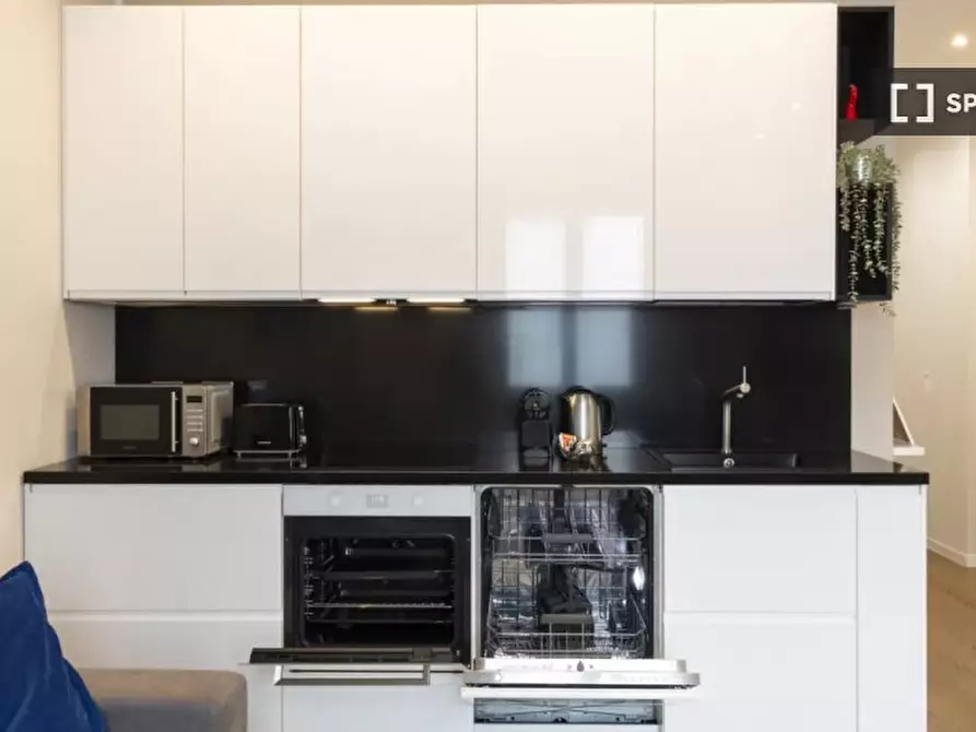 Immagine 4 di Appartamento in affitto  in Via della Moscova a Milano